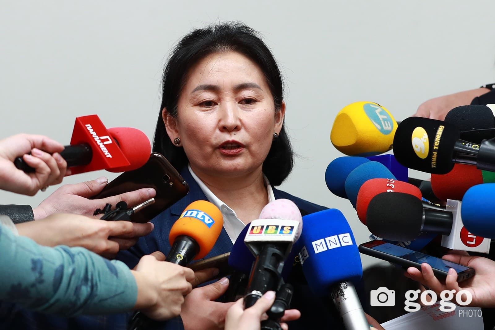 З.Нарантуяа: Дундаж цалинг 3 САЯ ТӨГРӨГ болгоно