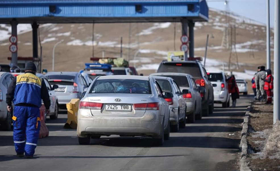 Орон нутгийн дугаартай автомашинаар хотод 48 цагаас дээш хугацаанд зорчвол өдөрт 5000₮ төлнө