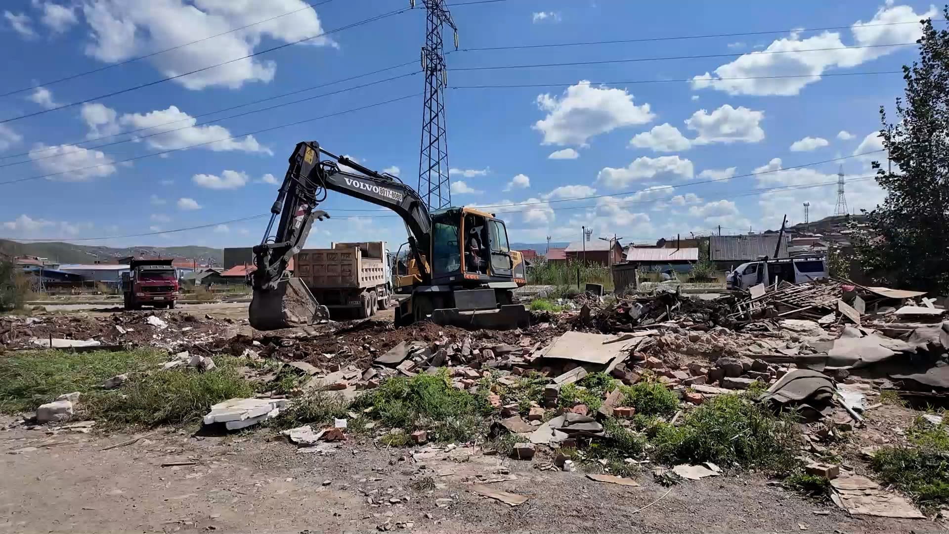 Газраа чөлөөлсөн 1500 иргэн, хуулийн этгээдэд ₮190 тэрбумын нөхөн олговрыг олгожээ
