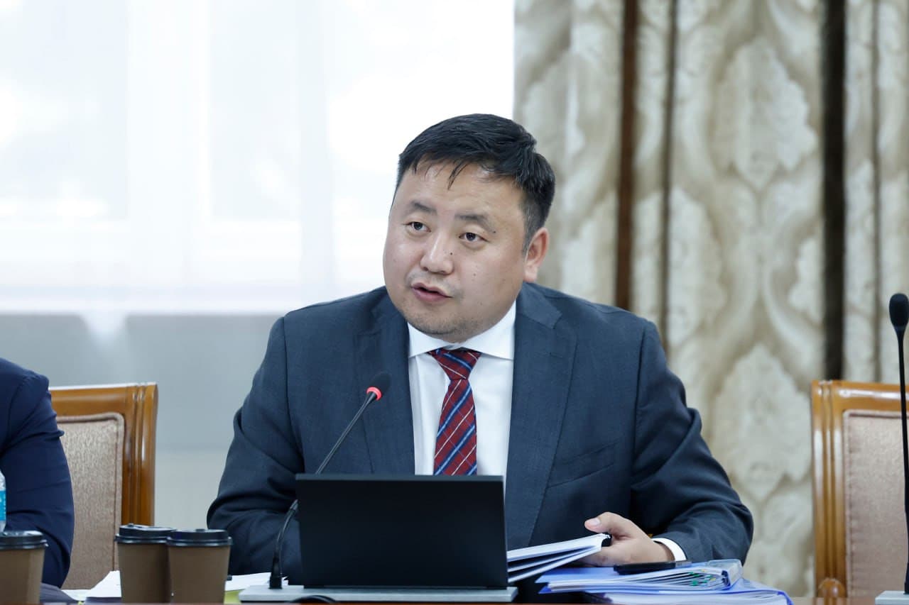 "Эрүүгийн тухай хуулийг оноос өмнө батлахгүй бол одоо шүүгдэж буй хүнд гэмт хэрэгтнүүд суллагдах аюултай"