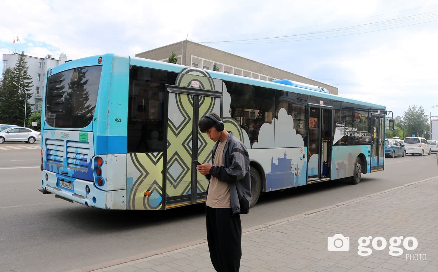 ФОТО: Өглөө бүр бүх нийтээр дасгал хийдэг, өлзий хээг дээдэлдэг Улаан-Үд хотынхон
