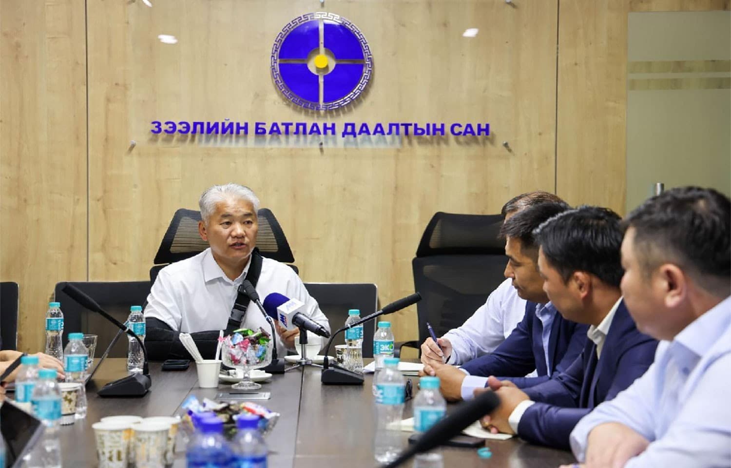 Ж.Энхбаяр: Иргэдэд гурилын үнэ өндөр байхааргүй зохицуулалтыг хийх шаардлагатай