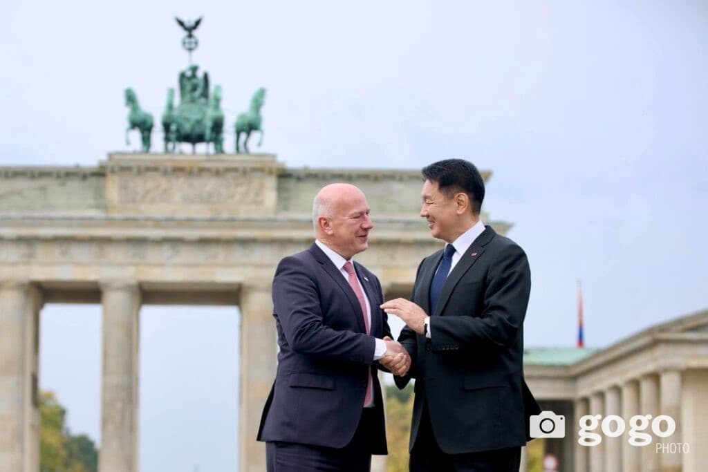 Ерөнхийлөгч У.Хүрэлсүхэд Берлин хотын дарга Кай Вегнер бараалхлаа