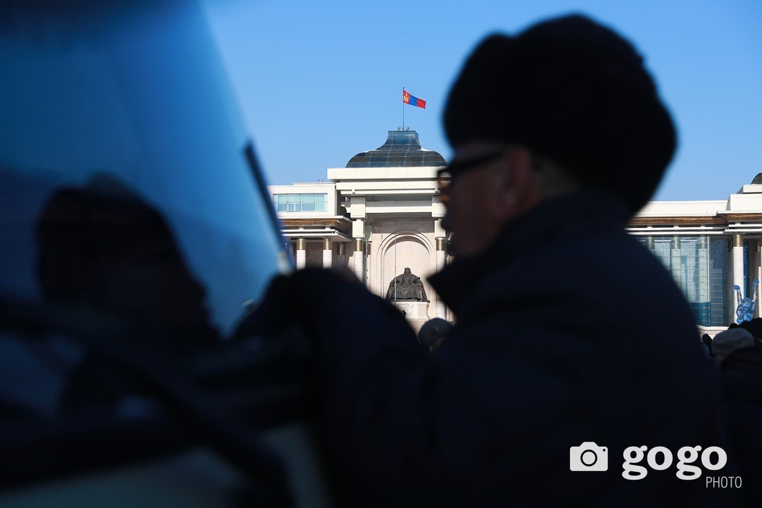 ХУУЛЬ: Ахмад настны тэтгэвэр, тэтгэмжийг зөвшөөрөлгүй зарцуулбал хорих ял онооно