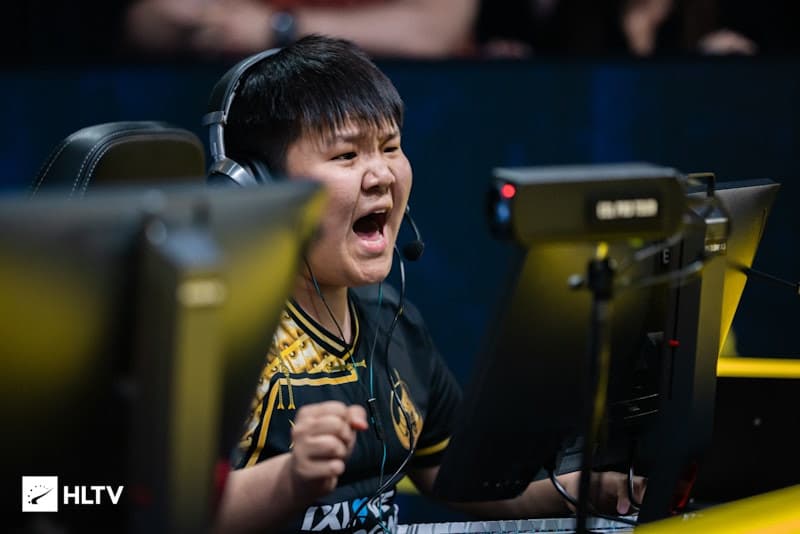 TheMongolz багийн Lurker, Fragger Батболдын Аюуш "mzinho" 16 настай